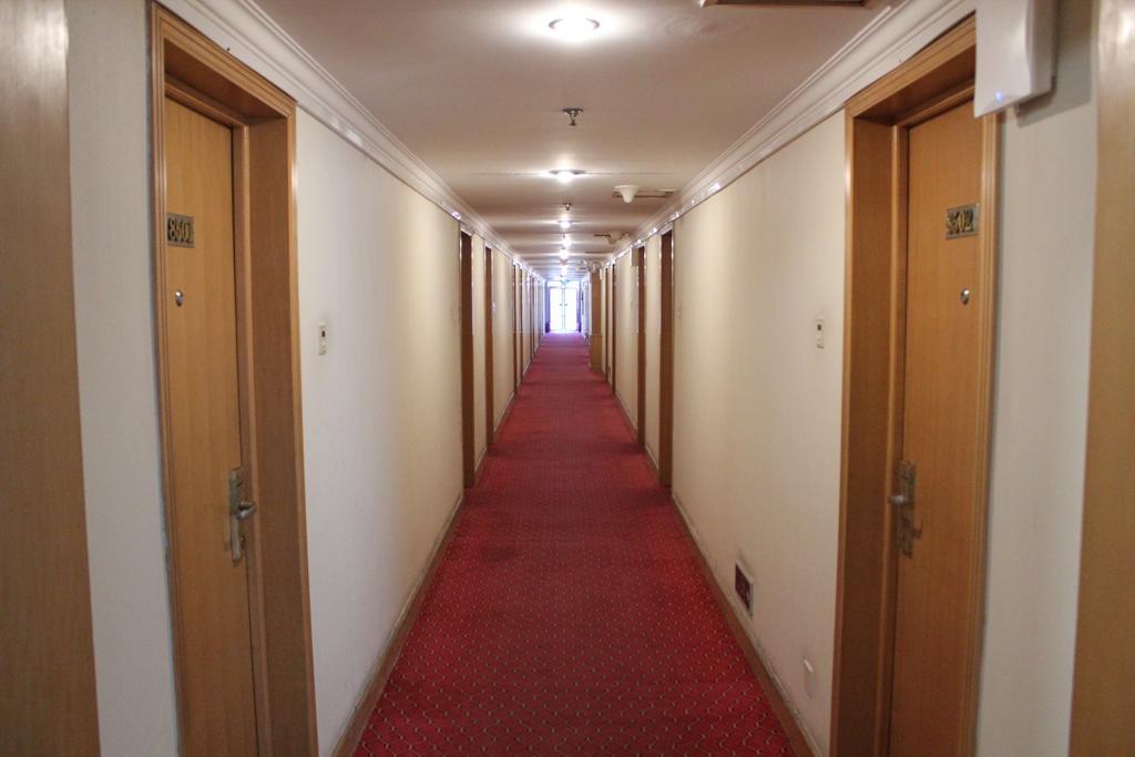 Fuhao Hotel Beijing Exterior photo